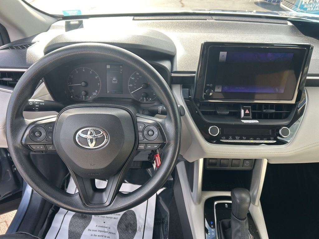 Used 2023 Toyota Corolla Cross L image 5