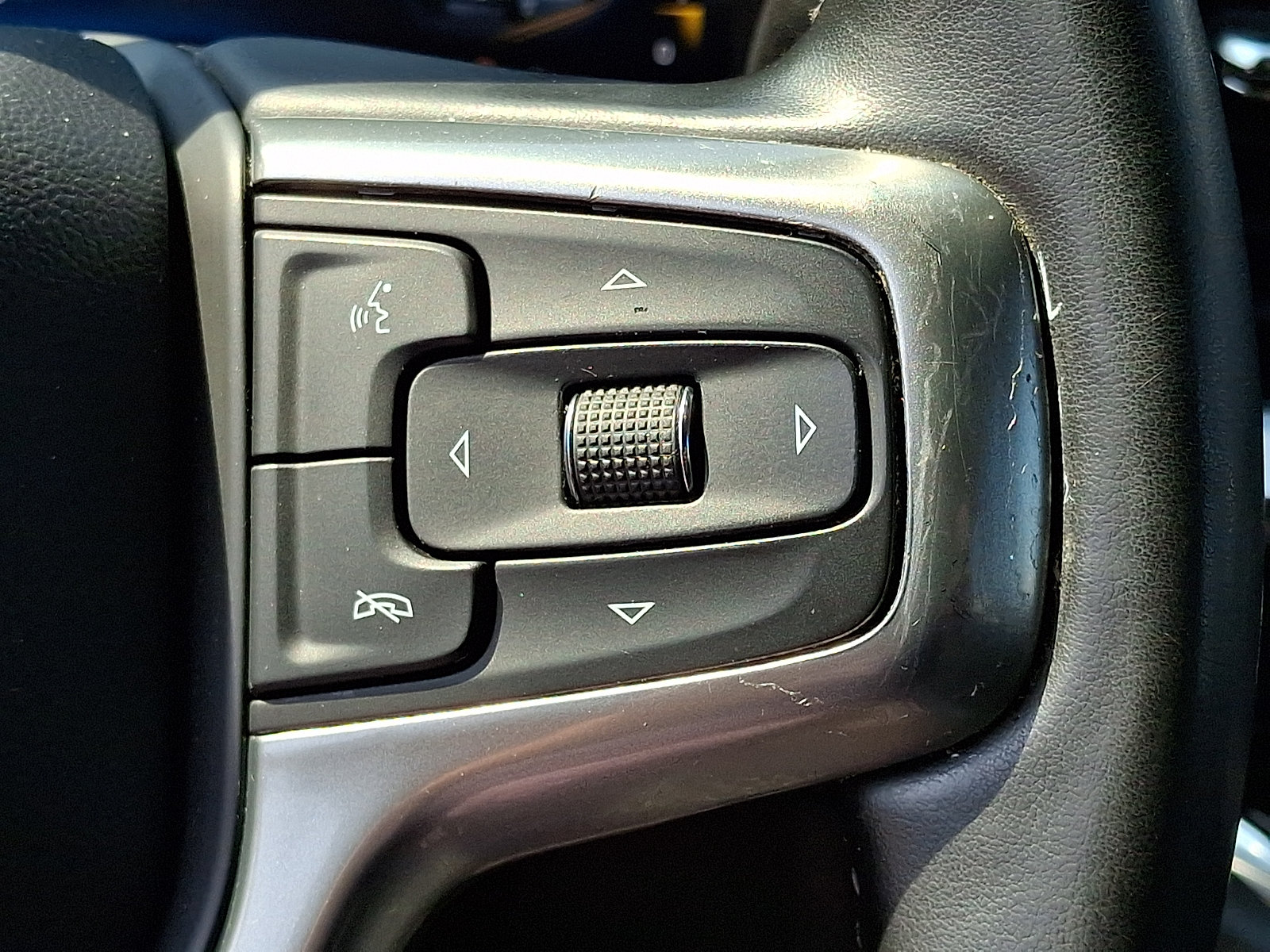 Certified 2023 Chevrolet Silverado 1500 LT AWD/4WD image 24