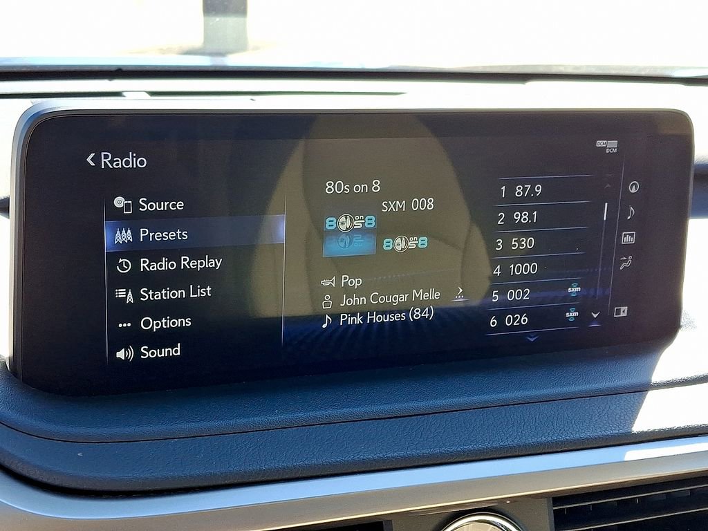 Used 2022 Lexus RX 450h 450h w/ Premium Package image 18