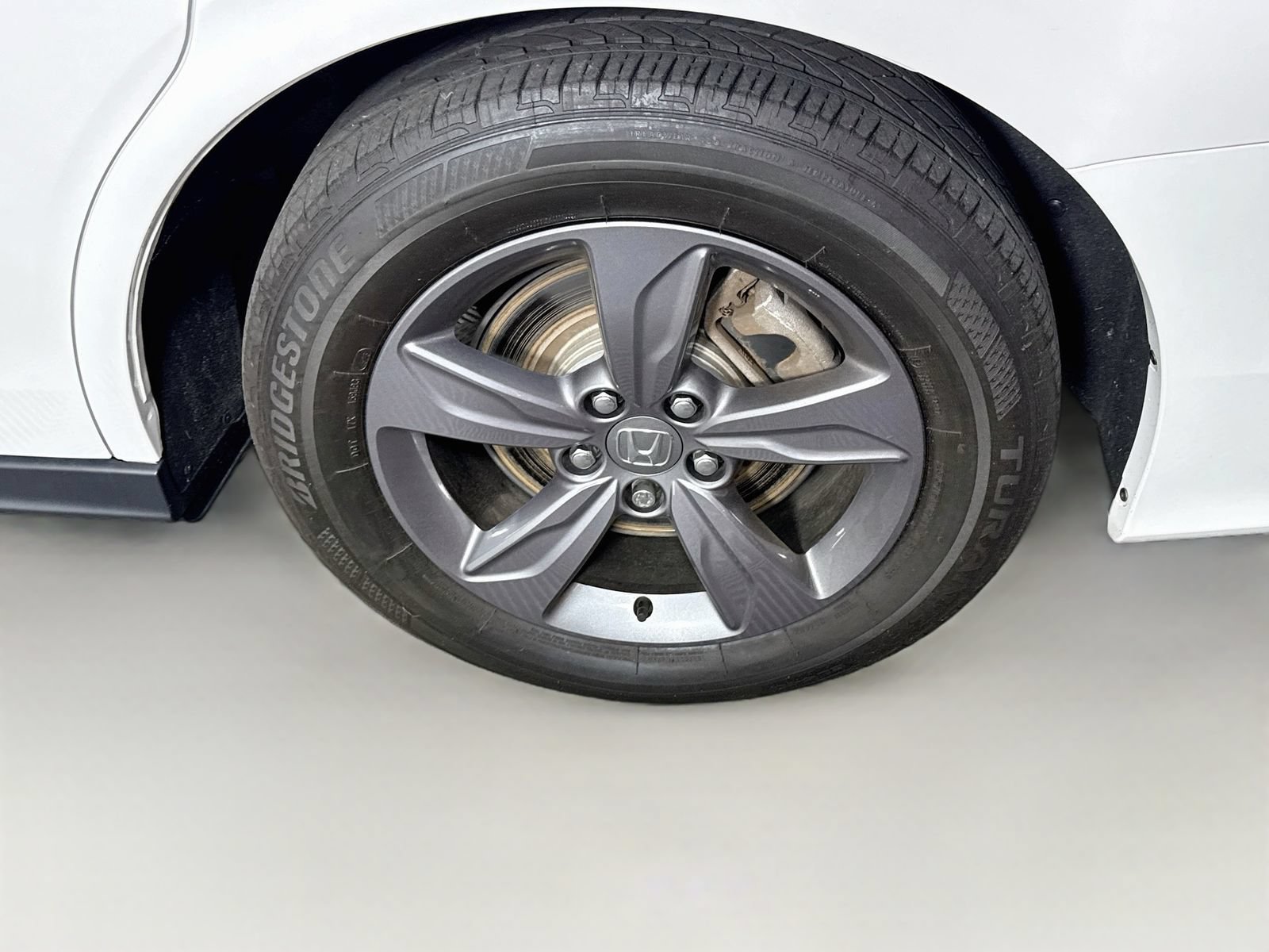 Used 2024 Honda Odyssey EX image 25