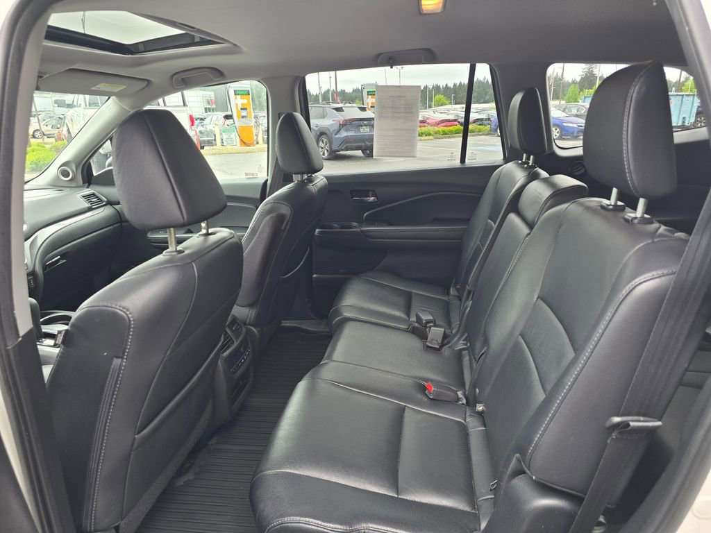 Used 2017 Honda Pilot EX-L image 10