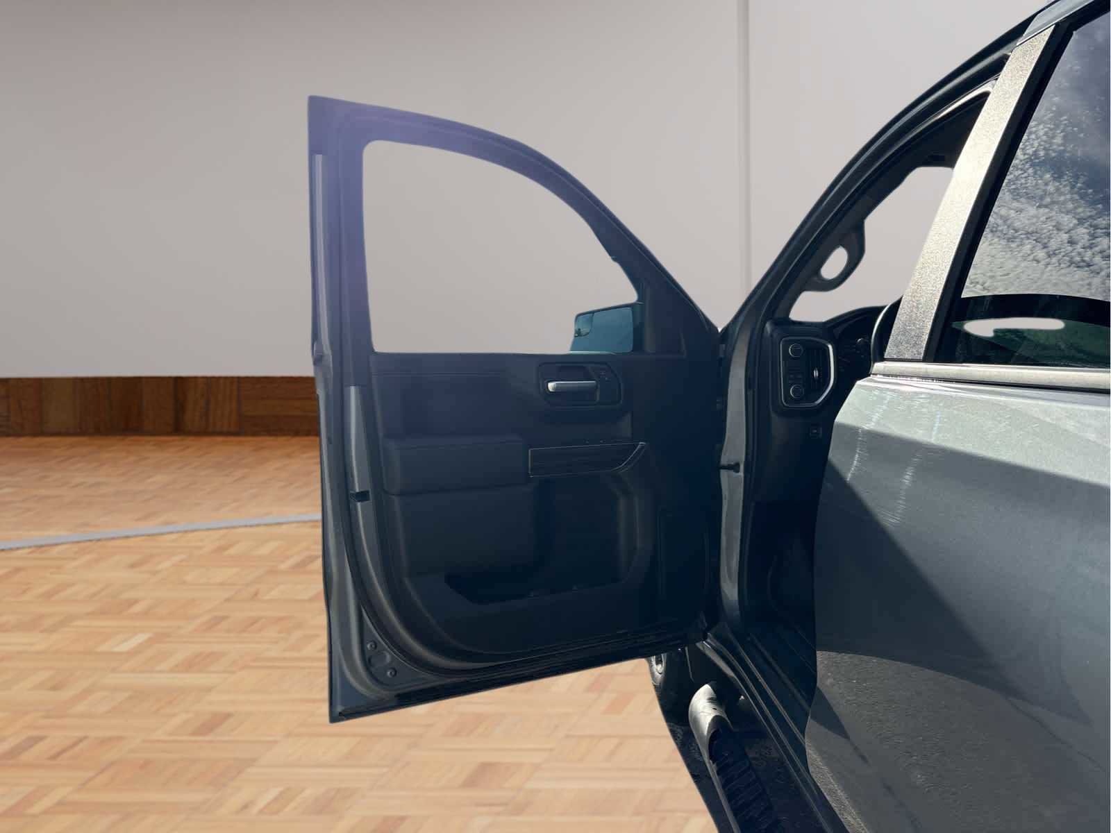 Used 2020 Chevrolet Silverado 1500 RST w/ All-Star Edition image 9