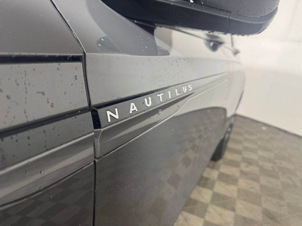 New 2024 Lincoln Nautilus Black Label w/ Jet Appearance Package (87T) image 13