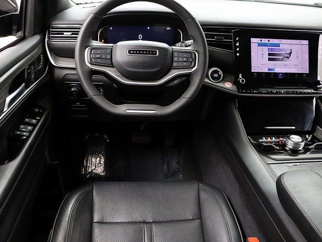 Used 2024 Jeep Wagoneer Series III image 15