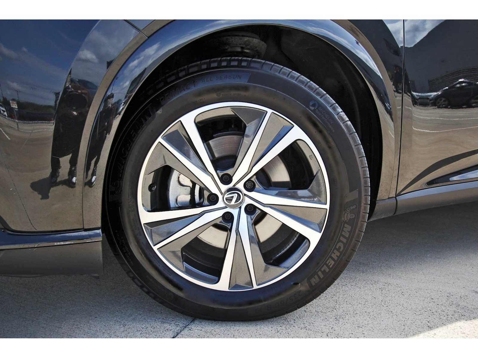 Used 2024 Lexus RX 350 Premium w/ Convenience Package FWD image 29