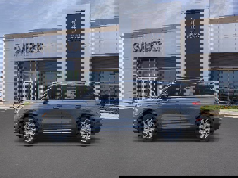 New 2026 Lincoln Corsair Premiere image 3