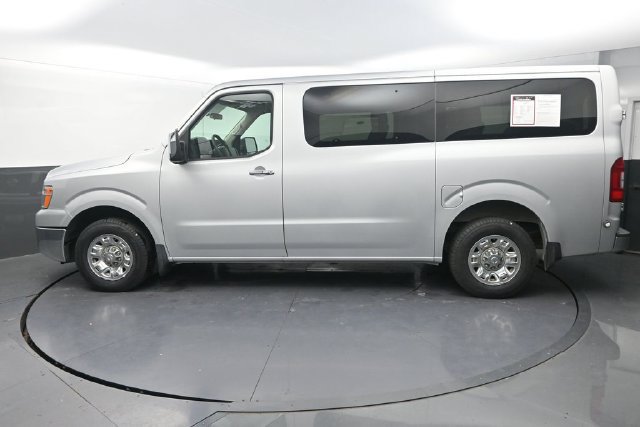 Used 2017 Nissan NV 3500 SV w/ SV Technology Package RWD image 7