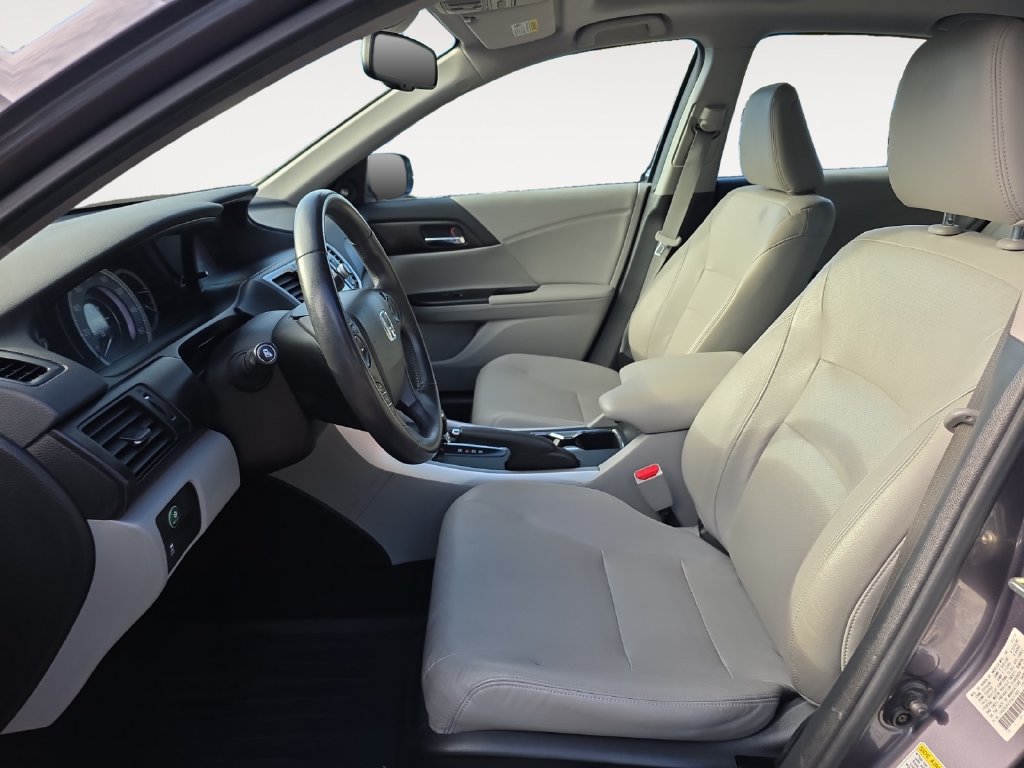 Used 2015 Honda Accord EX-L image 11