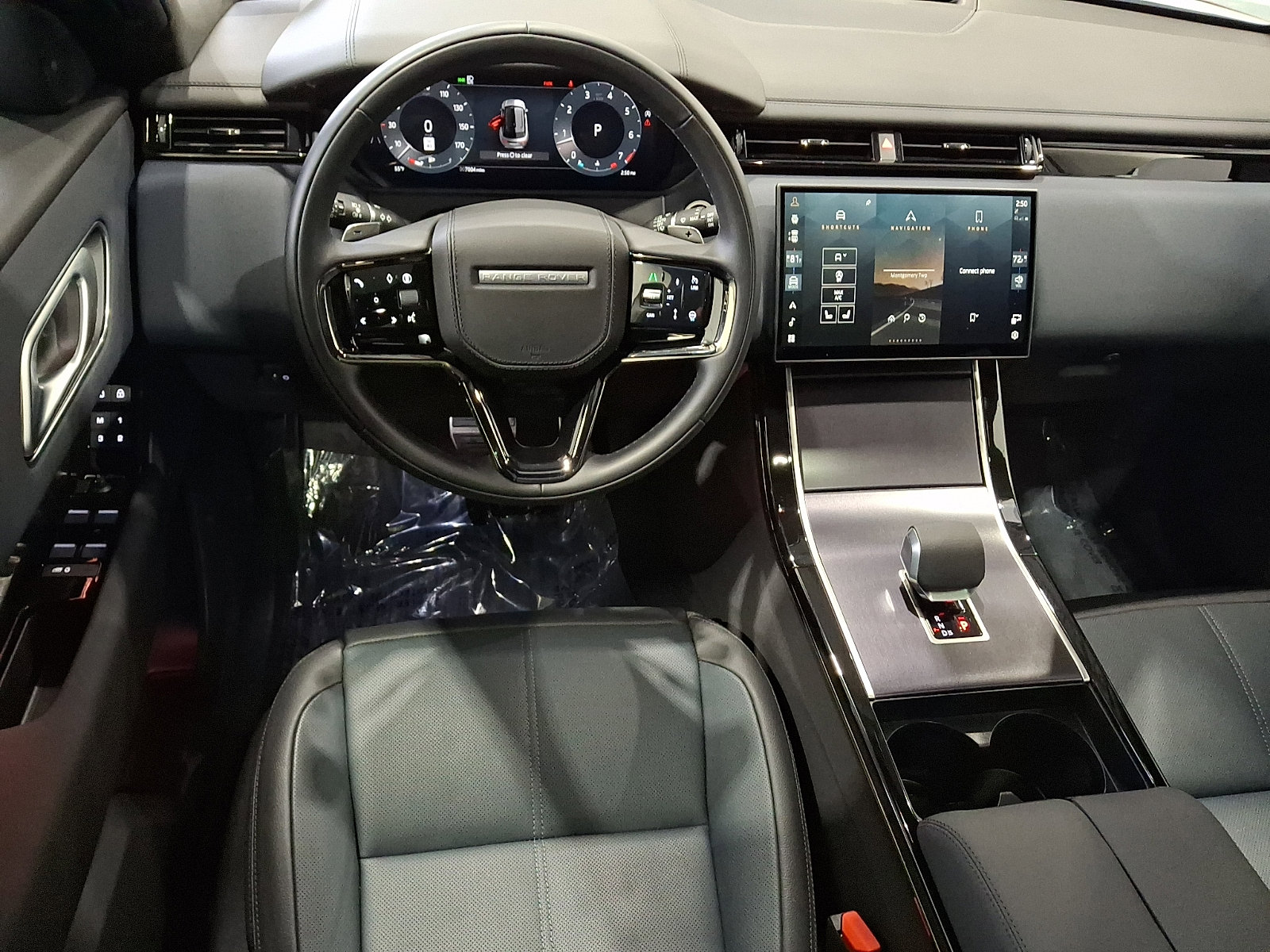 Certified 2026 Land Rover Range Rover Velar Dynamic SE image 10