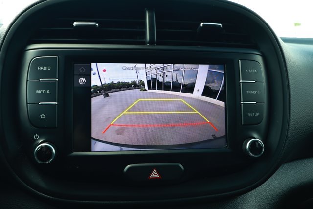 Used 2023 Kia Soul LX FWD image 17