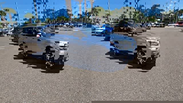 Used 2019 Subaru Outback 2.5i Limited w/ Popular Package #2 image 2