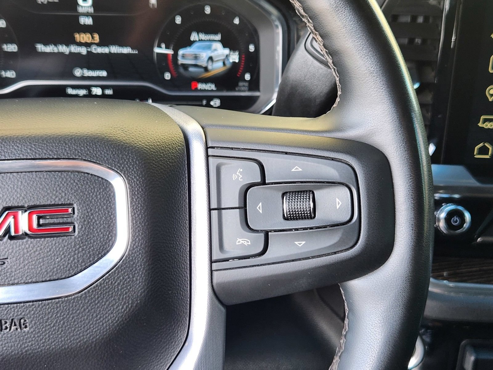 Used 2023 GMC Sierra 1500 SLE w/ X31 Off-Road Package AWD/4WD image 18