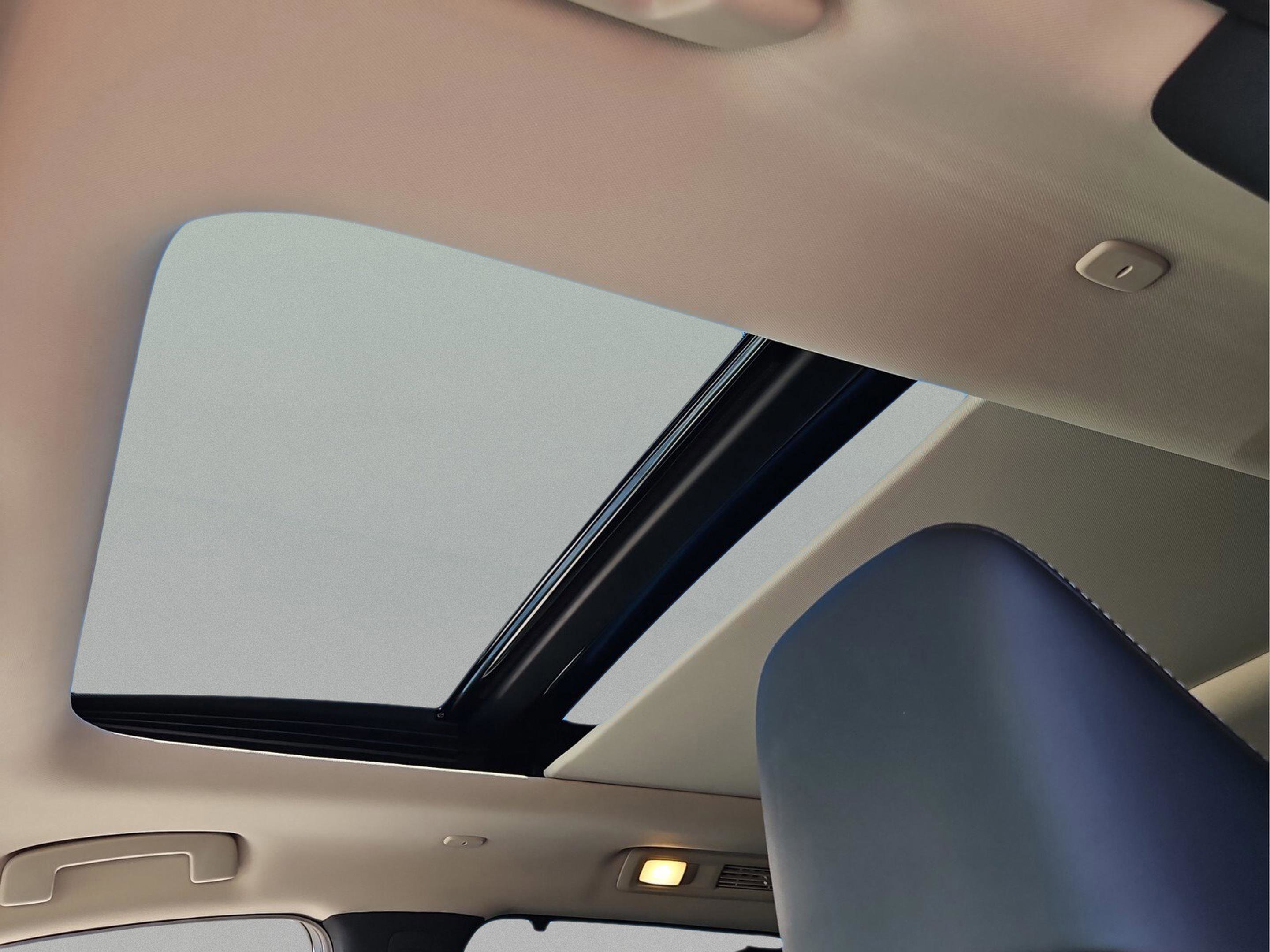 Certified 2025 INFINITI QX60 Luxe w/ Lighting Package (N94) image 18