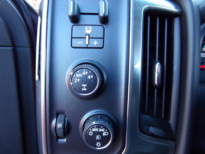 Used 2015 Chevrolet Silverado 1500 LT w/ LT Convenience Package image 54