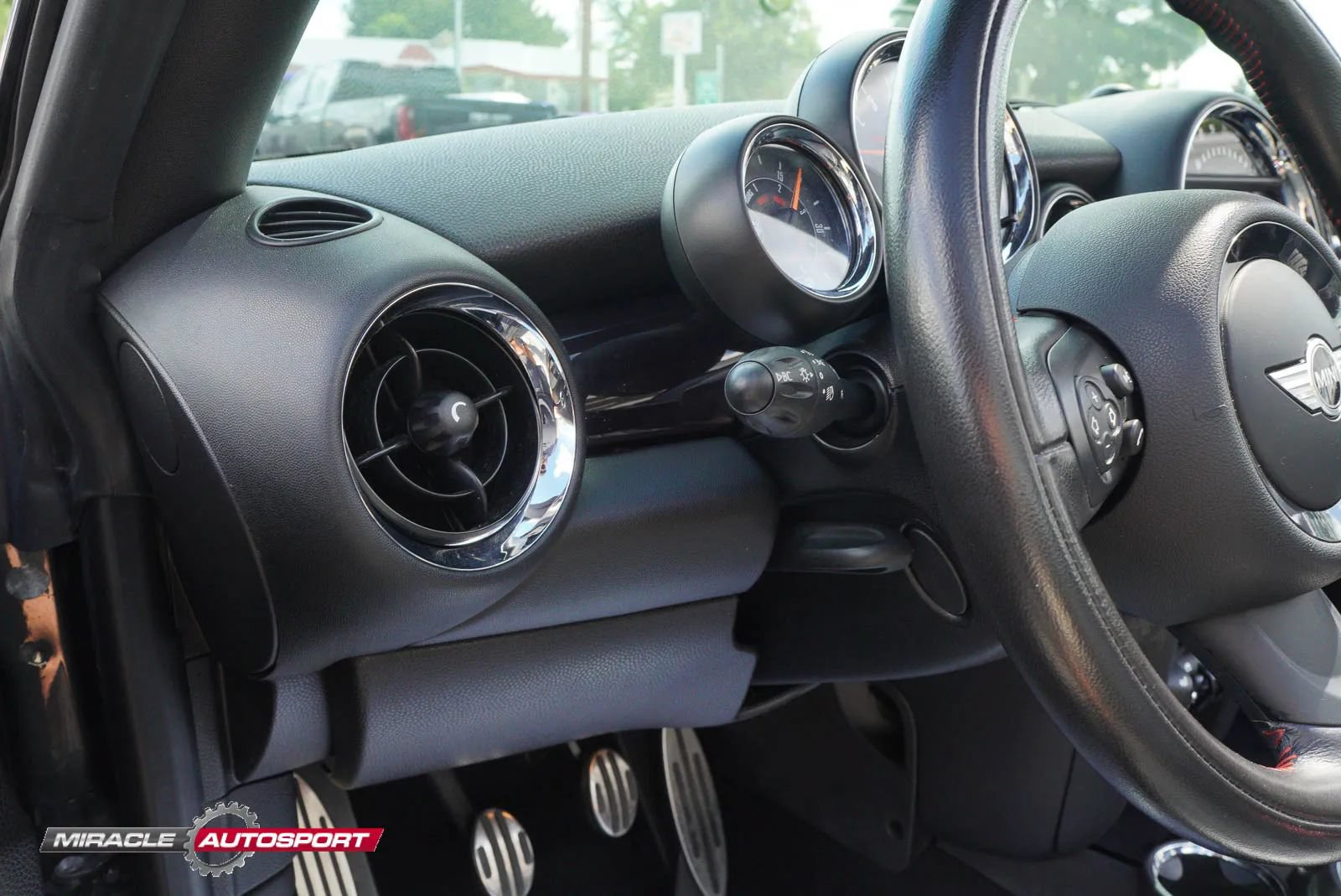 Used 2011 MINI Cooper John Cooper Works FWD image 32