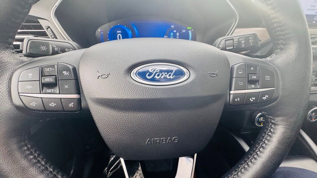 Used 2020 Ford Escape Titanium w/ Titanium Premium Package 2.0 FWD image 8