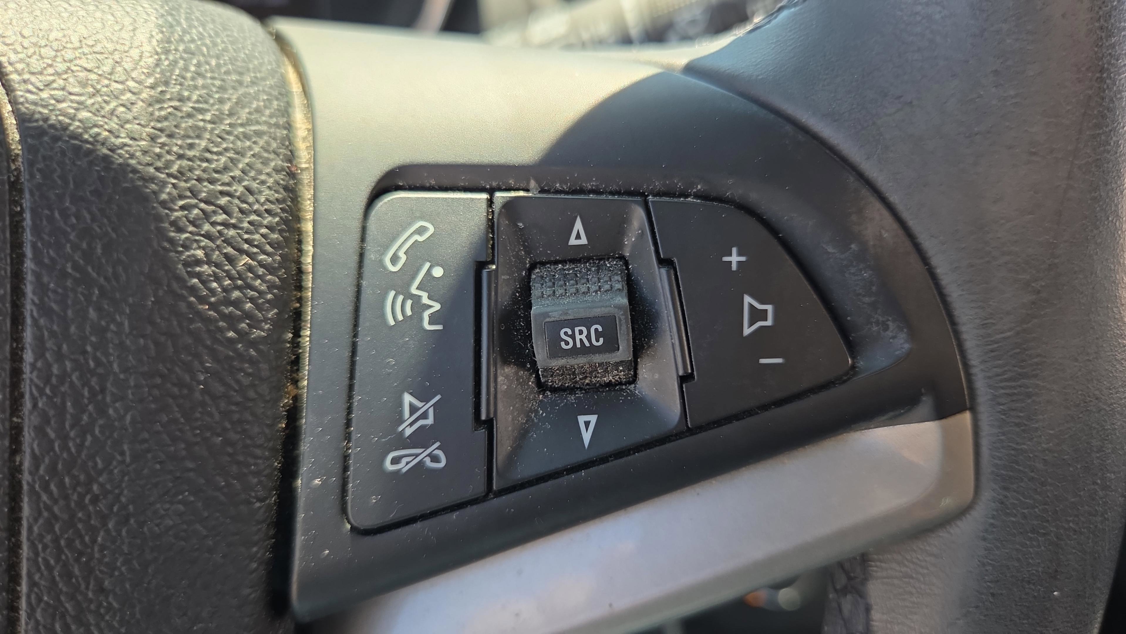 Used 2019 Chevrolet Trax LT w/ LT Convenience Package image 29