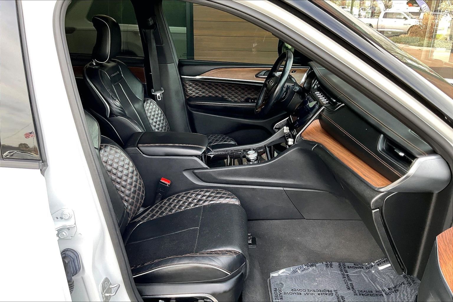 Used 2021 Jeep Grand Cherokee L Summit w/ Advanced Protech Group IV image 23