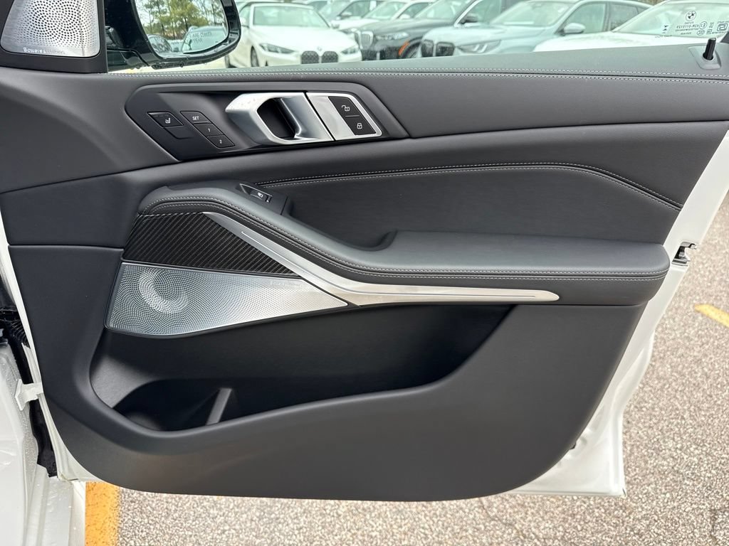 New 2026 BMW X5 M60i AWD/4WD image 28