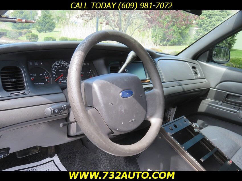 Used 2005 Ford Crown Victoria Police Interceptor RWD image 22