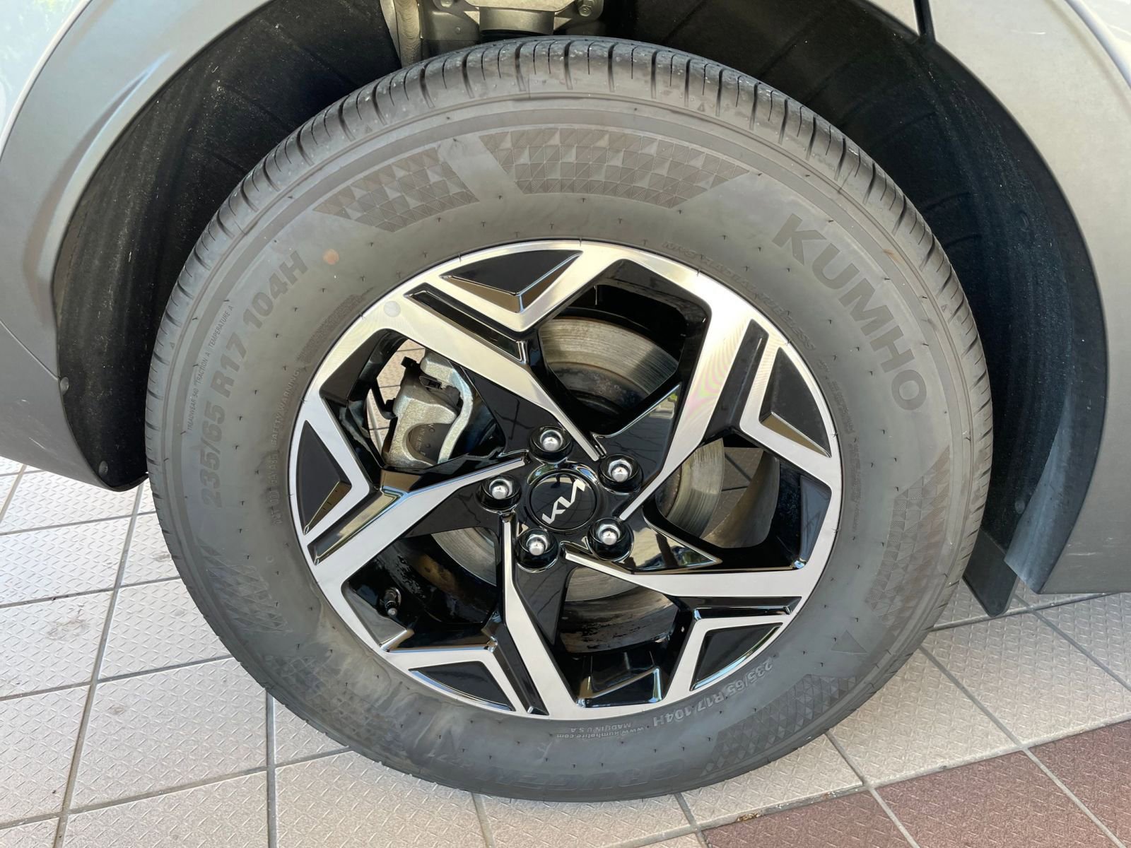 Used 2025 Kia Sportage LX image 30