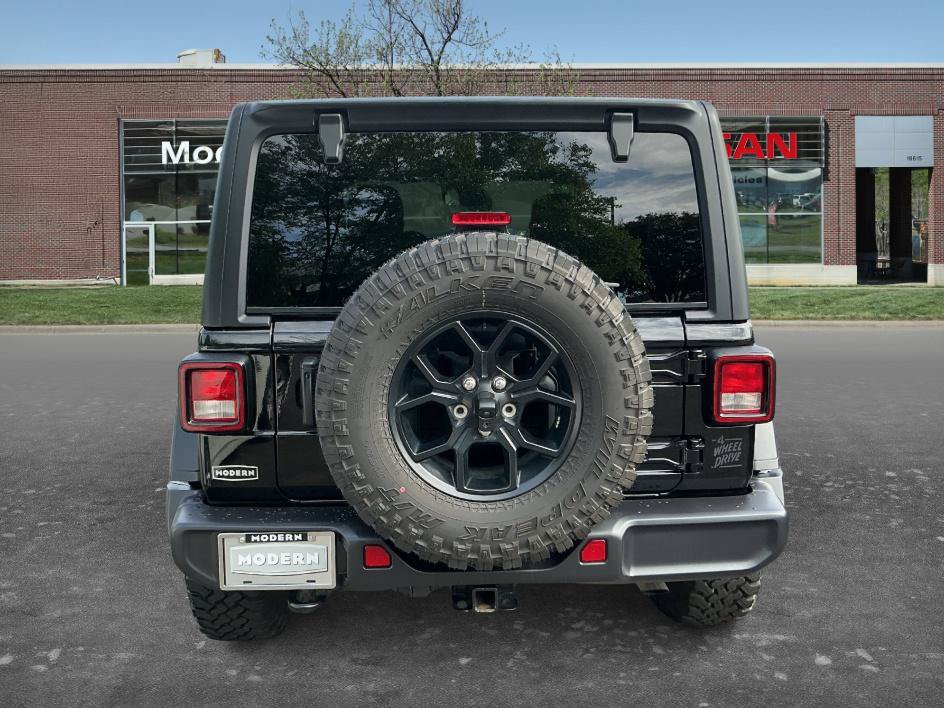 Used 2026 Jeep Wrangler Sport AWD/4WD image 3