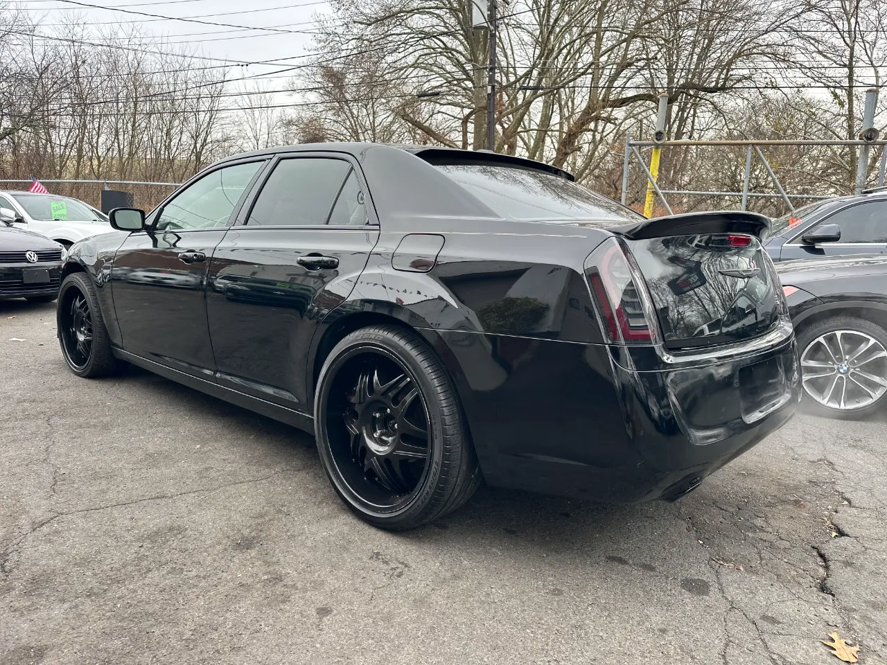 Used 2014 Chrysler 300 C RWD image 11