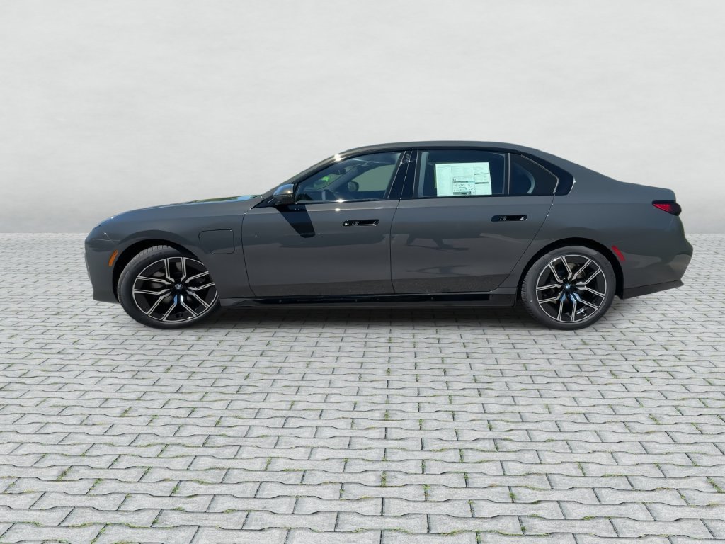 New 2026 BMW 750e xDrive w/ Executive Package AWD/4WD image 5