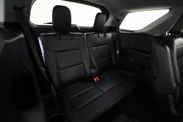 Used 2022 Ford Explorer Limited w/ Equipment Group 301A image 23