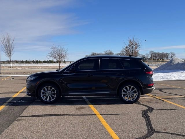 Used 2022 Lincoln Corsair Standard w/ Premium Package image 35