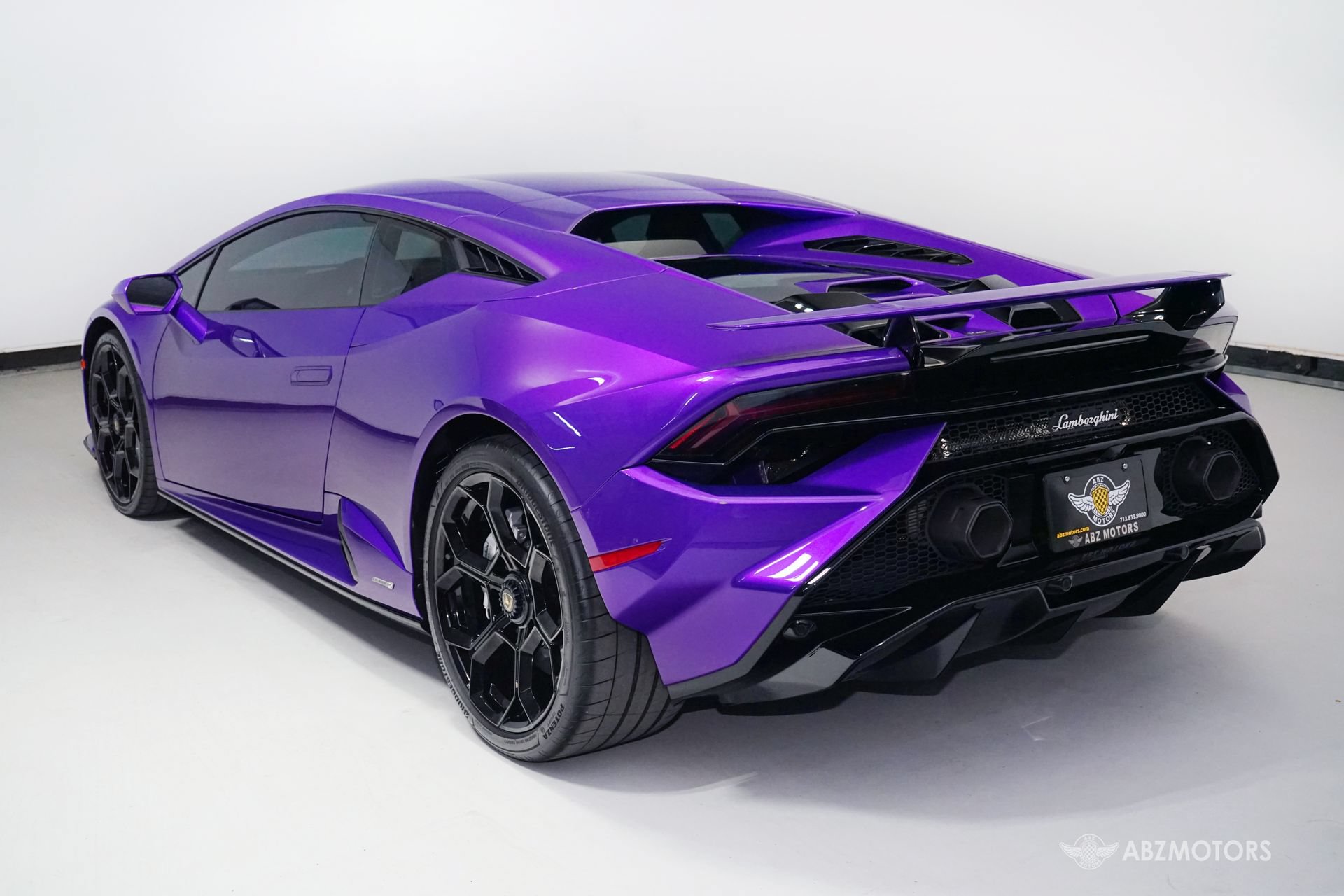 Used 2023 Lamborghini Huracan Tecnica RWD image 6