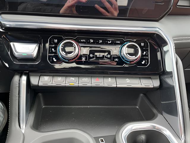 New 2026 GMC Sierra 2500 Denali Ultimate image 15