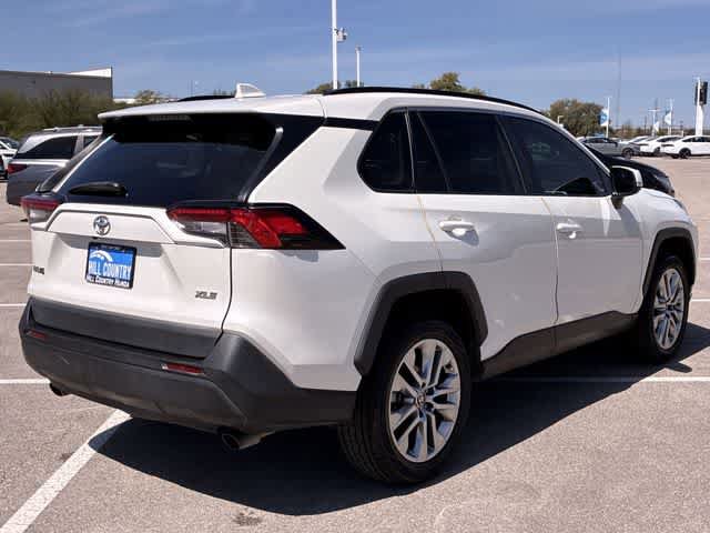 Used 2021 Toyota RAV4 XLE Premium image 6