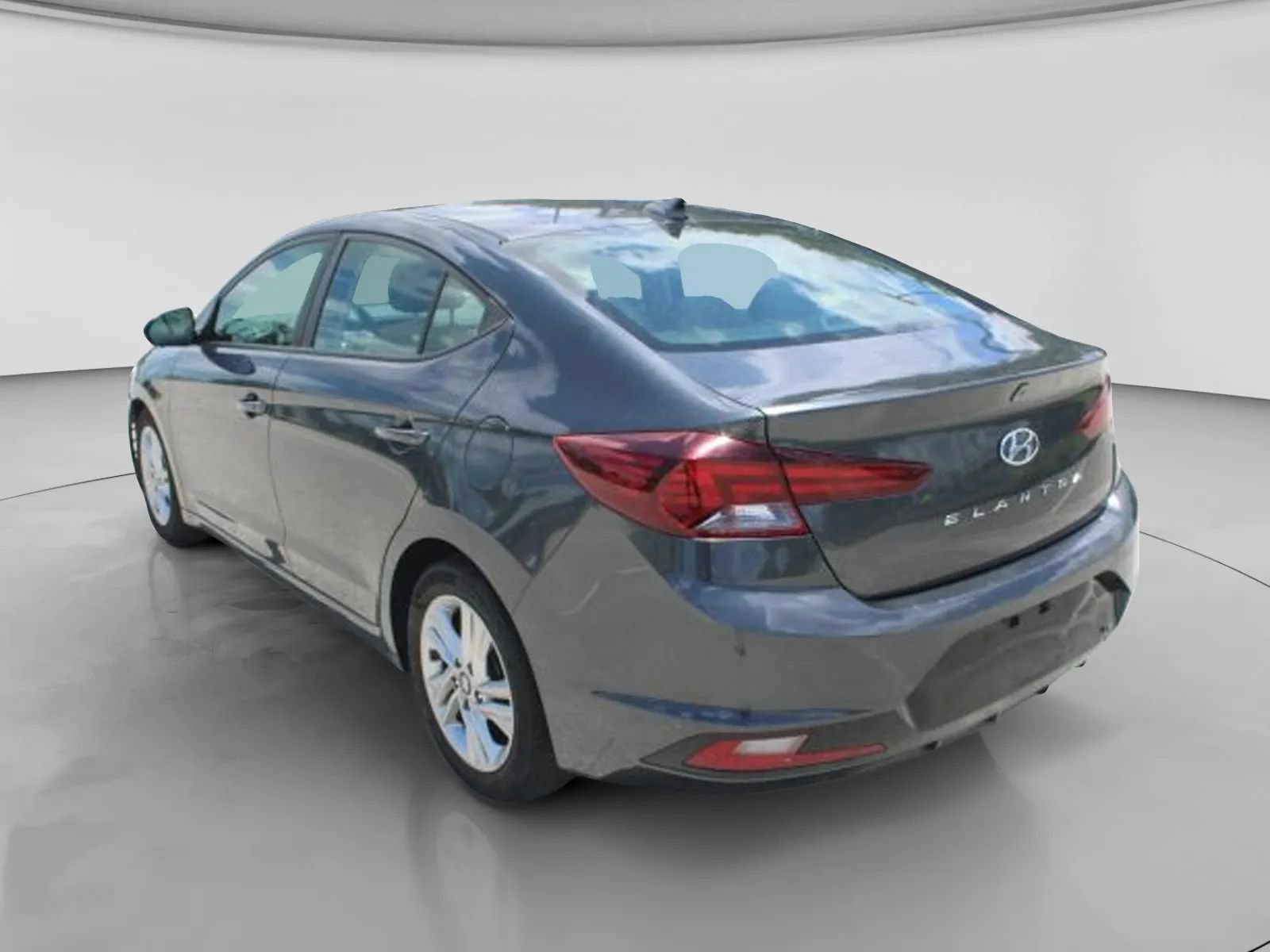 Used 2020 Hyundai Elantra SEL w/ Cargo Package (C1) FWD image 7