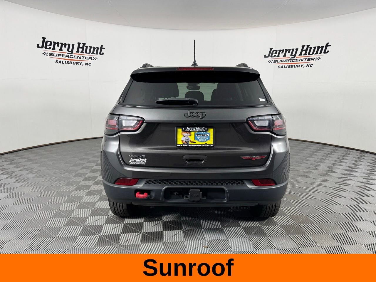 Used 2022 Jeep Compass Trailhawk w/ Trailhawk Elite Group AWD/4WD image 8