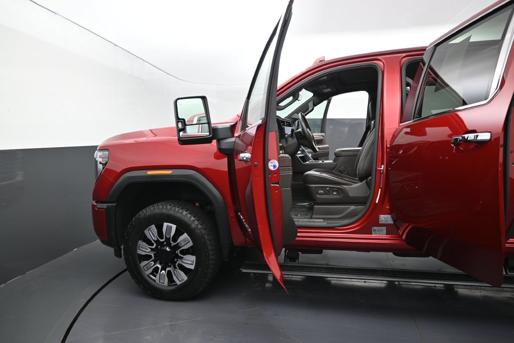 Certified 2024 GMC Sierra 2500 Denali w/ Denali Reserve Package AWD/4WD image 13