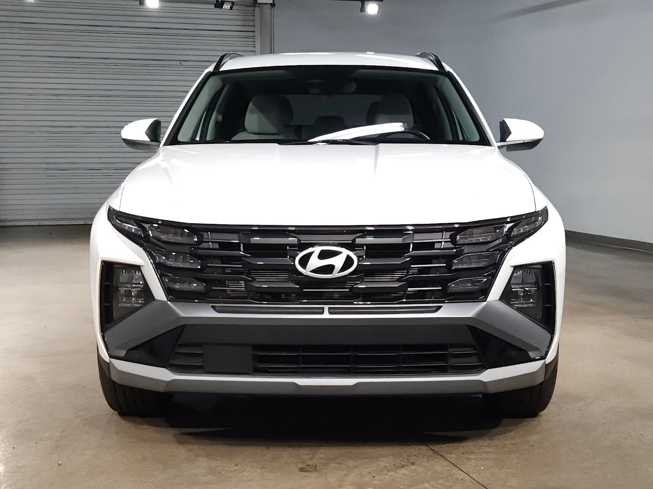 Used 2025 Hyundai Tucson SEL FWD image 2