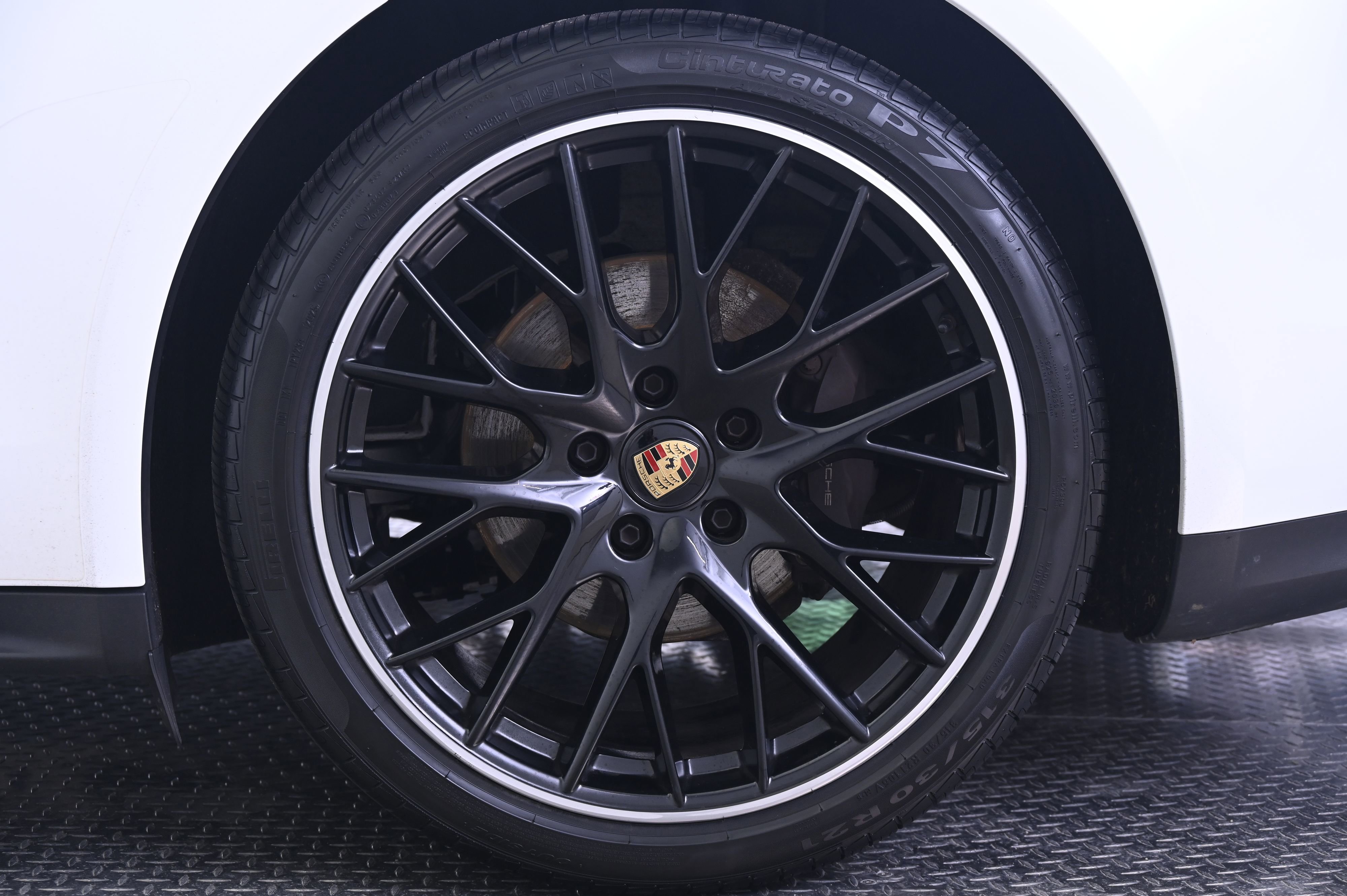 Certified 2023 Porsche Panamera 4 Platinum Edition AWD/4WD image 12