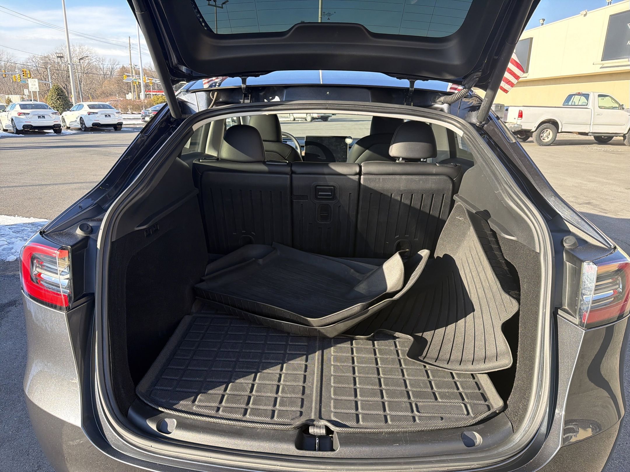 Used 2024 Tesla Model Y Long Range image 20