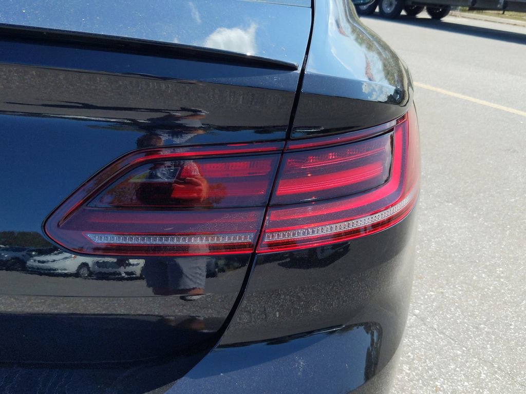Used 2022 Volkswagen Arteon SE image 11