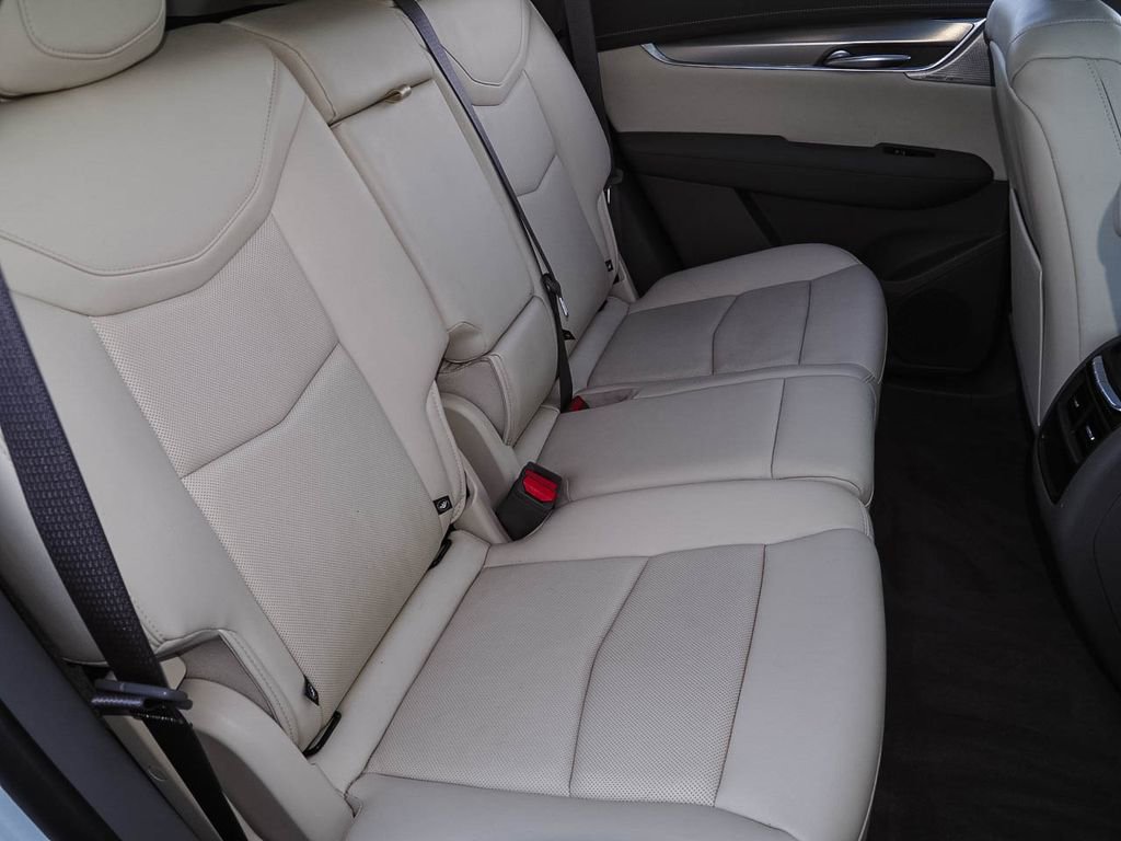 Used 2023 Cadillac XT5 Premium Luxury w/ Technology Package image 22