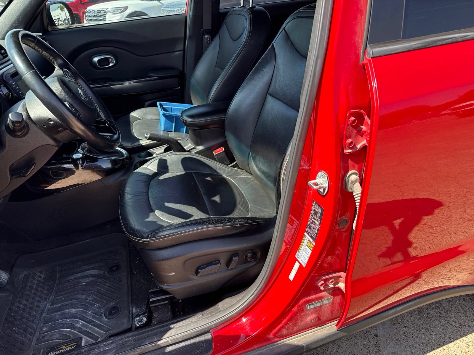 Used 2015 Kia Soul + w/ Primo Package FWD image 10
