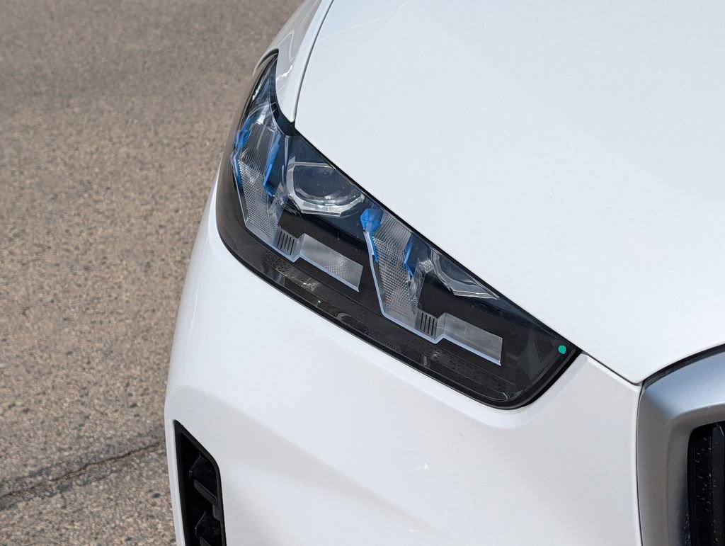 Used 2026 BMW X5 M60i image 3