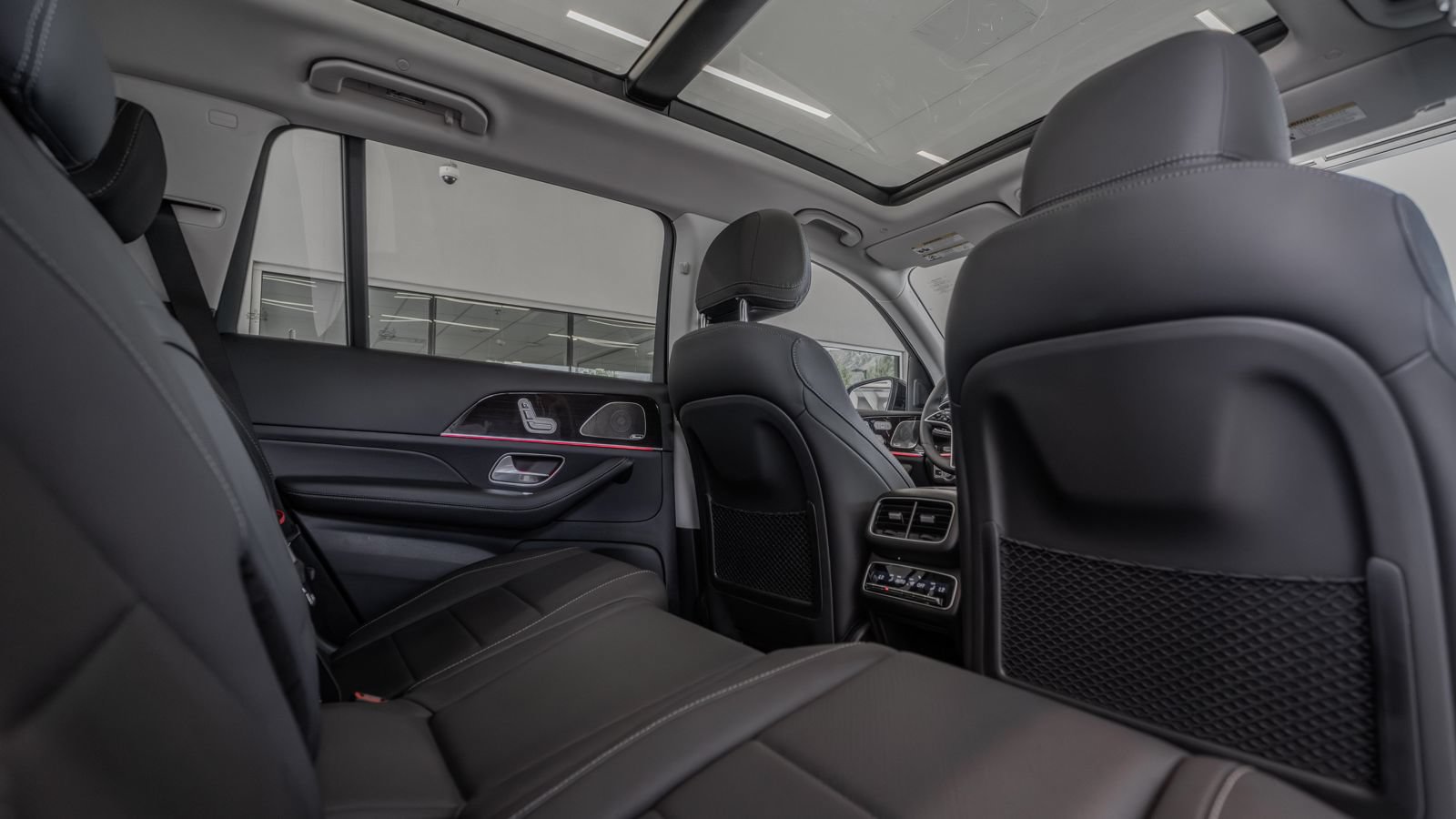 New 2026 Mercedes-Benz GLS 450 4MATIC image 28