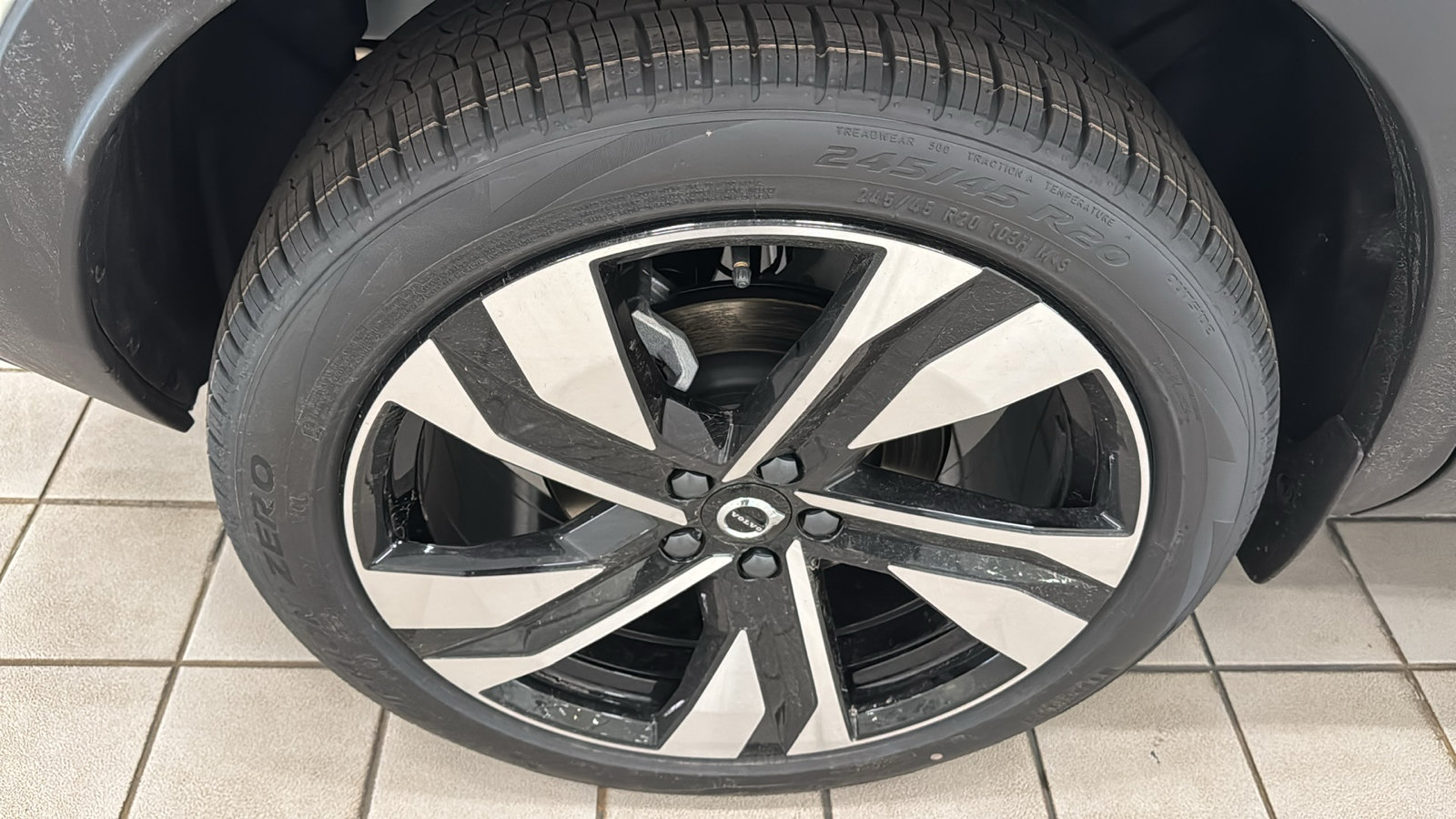 New 2026 Volvo XC40 B5 Ultra w/ Protection Package Premier AWD/4WD image 31