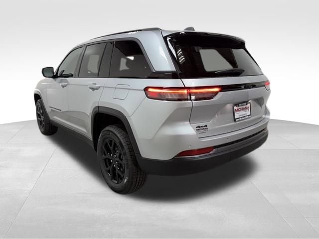 New 2026 Jeep Grand Cherokee Altitude AWD/4WD image 10