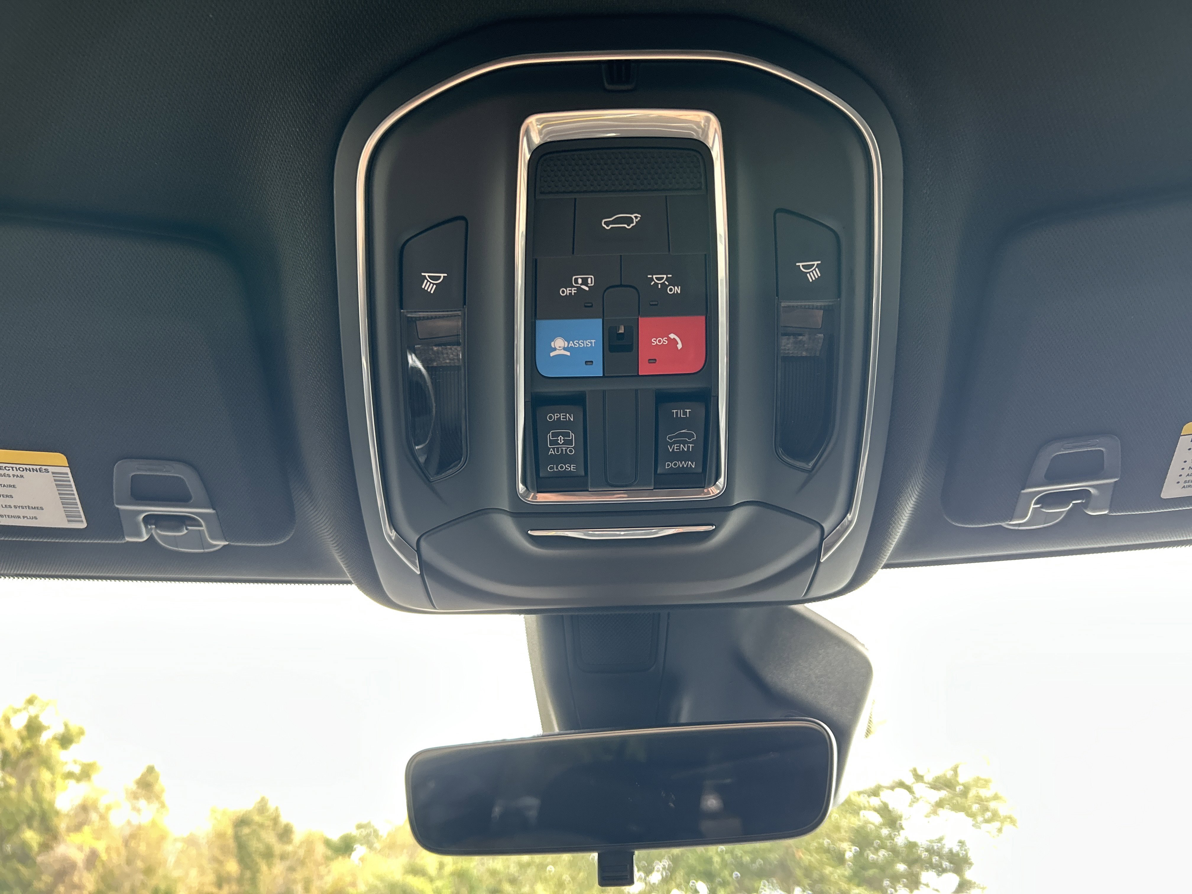 New 2025 Jeep Grand Cherokee Altitude image 56