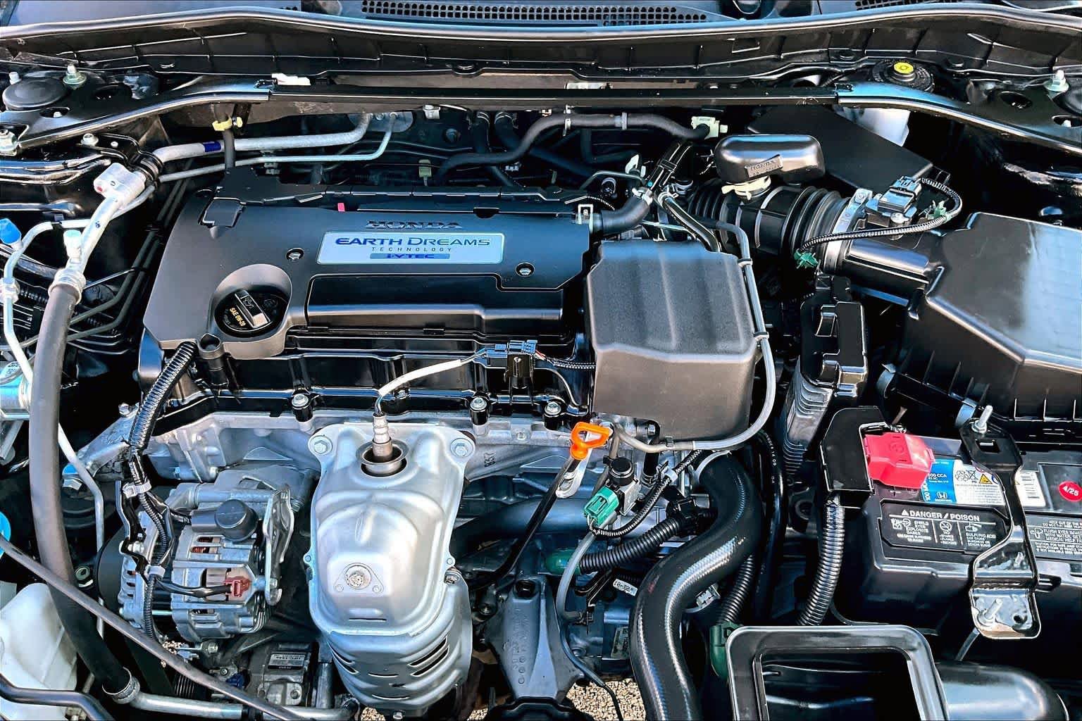 Used 2015 Honda Accord EX image 32