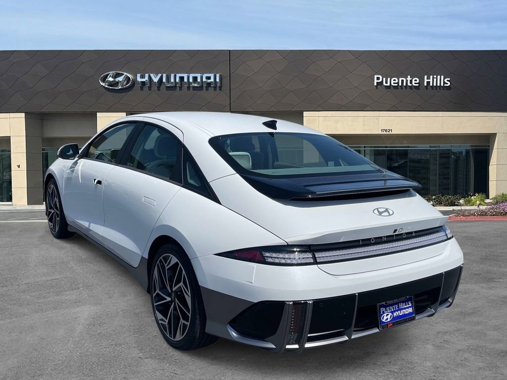 Used 2025 Hyundai Ioniq 6 SEL image 4