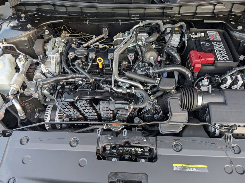 Used 2025 Nissan Altima 2.5 SR image 31